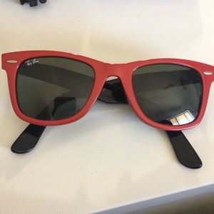 Red Ray-Bans Wayfarers